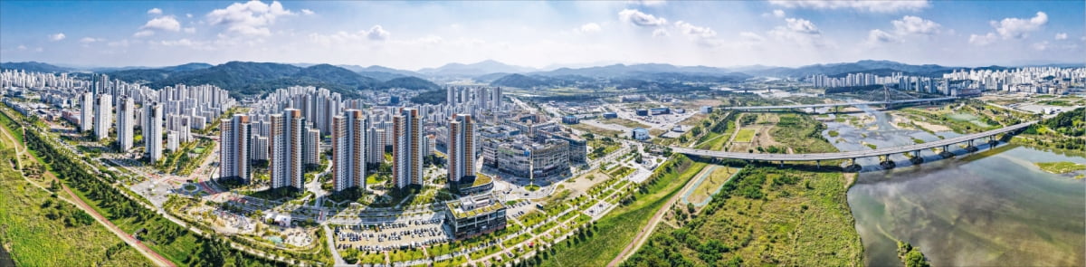 세종이 일류행정도시를 표방하며 대한민국을 이끌고 있다. 사진은 세종시 전경.   세종시 제공