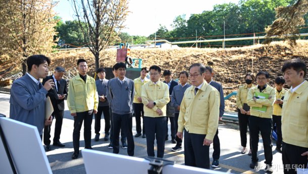방위사업청장, 한화 대전사업장 사고 현장 방문…”철저 대책 강구” : 네이트 뉴스